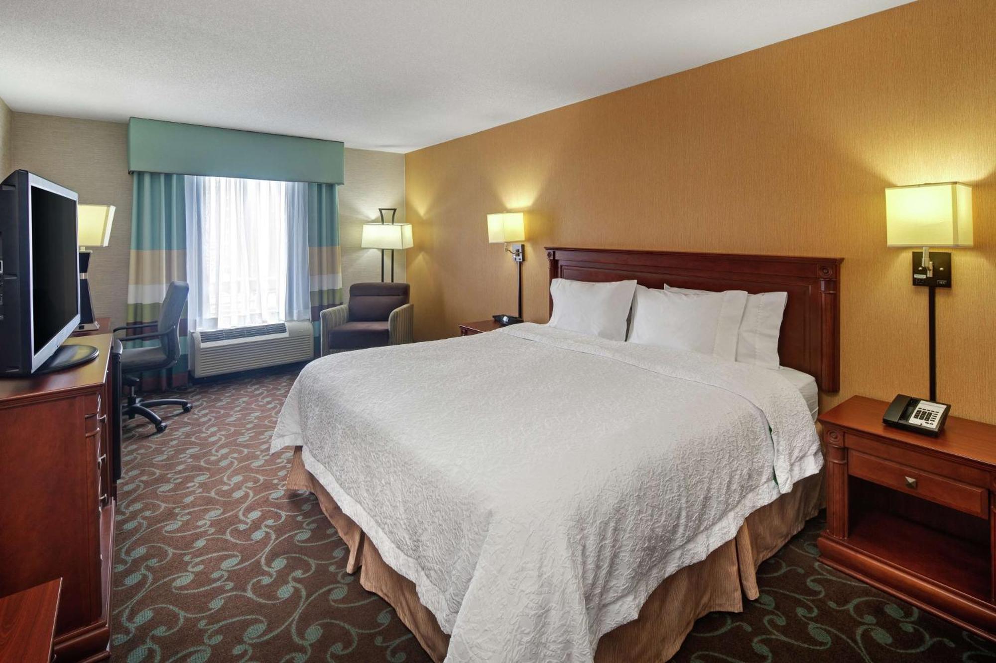 Hampton Inn & Suites By Hilton Toronto Airport Mississauga Exterior foto
