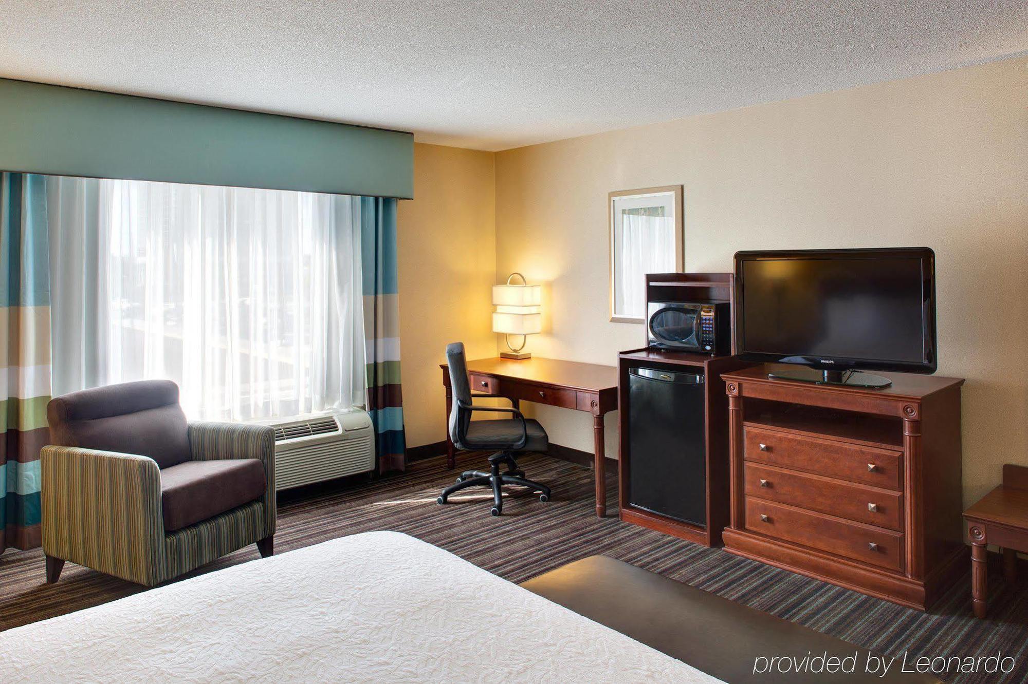Hampton Inn & Suites By Hilton Toronto Airport Mississauga Quarto foto